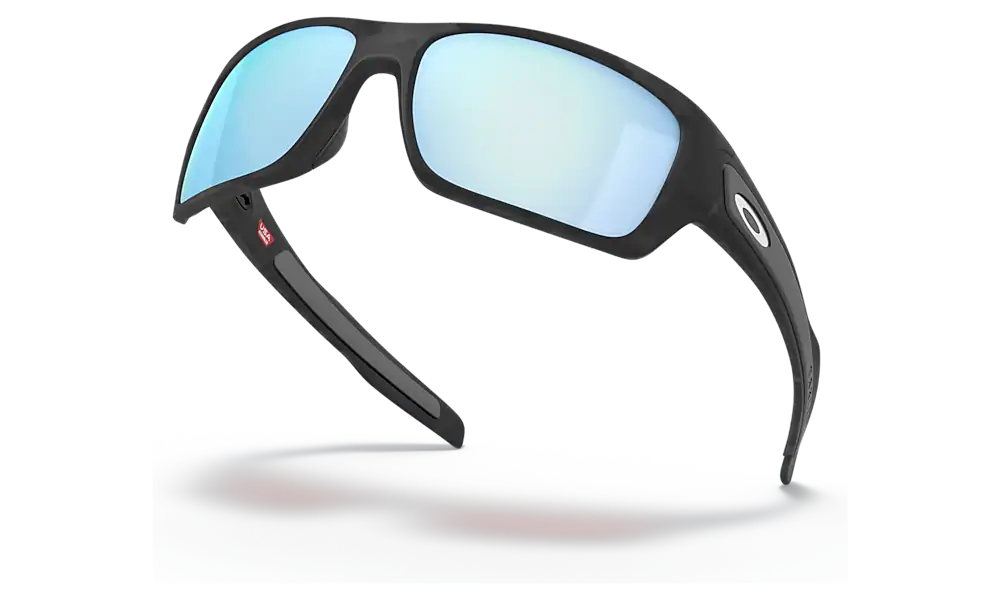 Päikeseprillid OAKLEY Turbine Matte Black Camo Prizm Deep Water Polarized