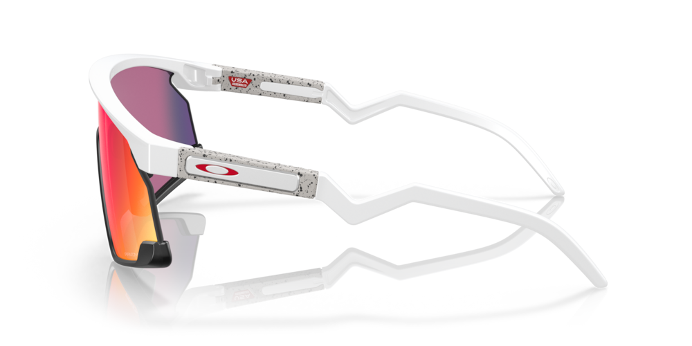 Päikeseprillid OAKLEY BXTR Matte White Prizm Road