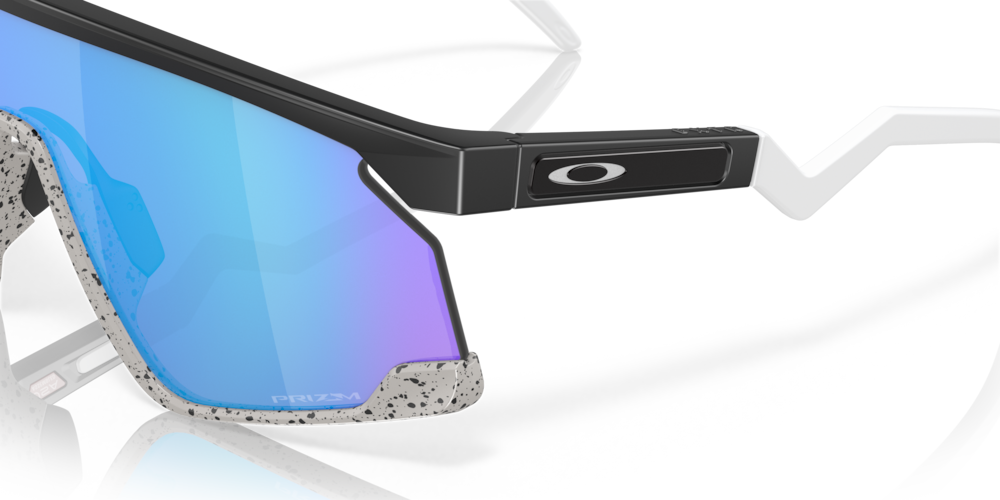 Päikeseprillid OAKLEY BXTR Matte Black Prizm Sapphire