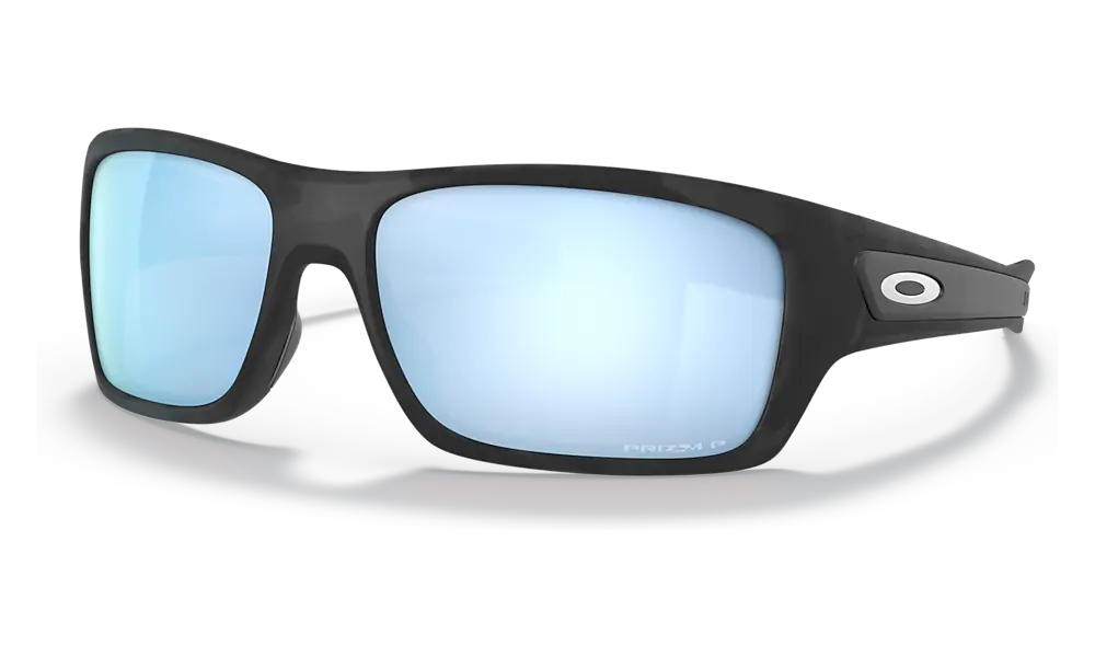 Päikeseprillid OAKLEY Turbine Matte Black Camo Prizm Deep Water Polarized