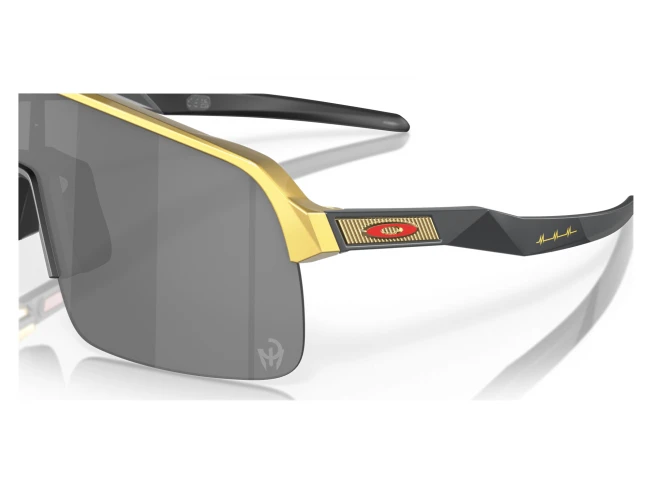 Päikeseprillid OAKLEY Sutro Lite PM Gold Prizm Black