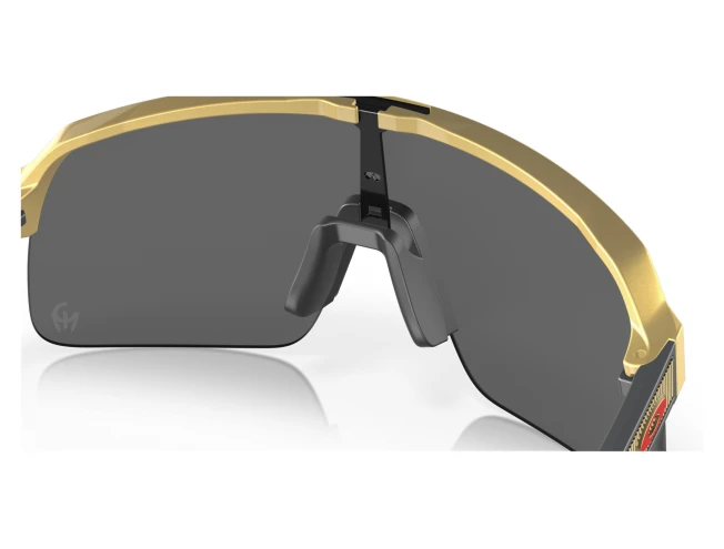 Päikeseprillid OAKLEY Sutro Lite PM Gold Prizm Black