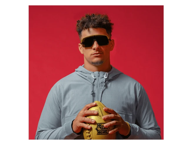 Päikeseprillid OAKLEY Sutro Lite PM Gold Prizm Black