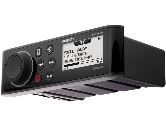 Fusion MS-RA70 laevaraadio Bluetoothiga